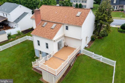 1542 Jefferson Ct, Lancaster PA  17602-1244 exterior