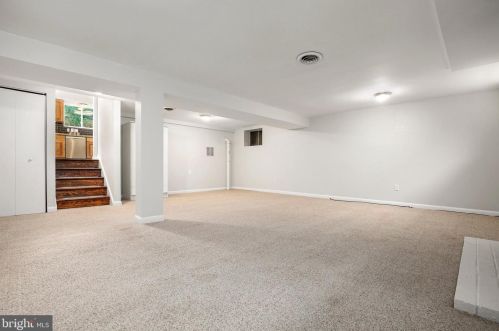 112 Blf Ter, Silver Spring MD 20902-3103 exterior