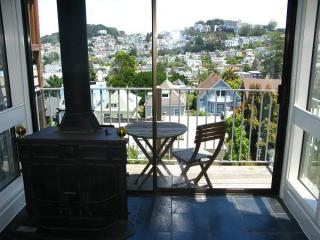 1472 Willard St, San Francisco CA  94117-3721 exterior