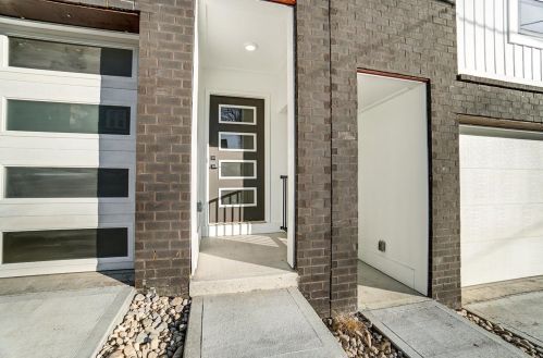 2618 Hackberry St, Cincinnati OH  45206-2122 exterior