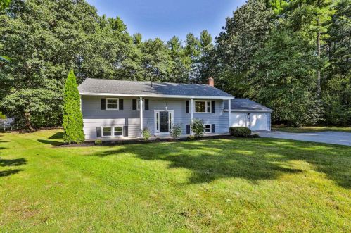 15 Plain Rd, Hollis, NH 03049-6249