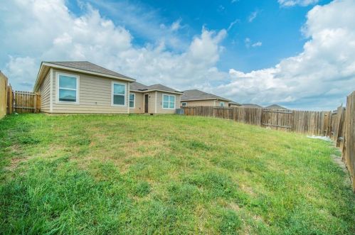 14271 Greenhaw Ln, Dallas TX 75253-5081 exterior