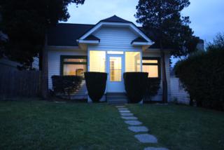7724 2nd Ave, Seattle WA  98115-4010 exterior