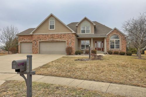 1606 Waterford Pl, Champaign, IL 61821-6969