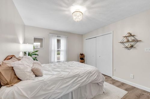 1201 Country Park Dr, Smyrna GA  30080-8226 exterior