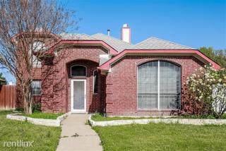 2001 Amber Spgs, Mesquite TX  75181-1871 exterior