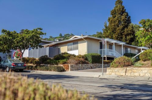 806 Voluntario St, Santa Barbara, CA 93103-2416