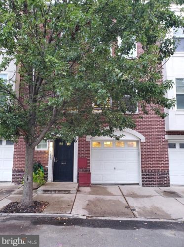 1311 Marshall St, Philadelphia, PA 19122-4314
