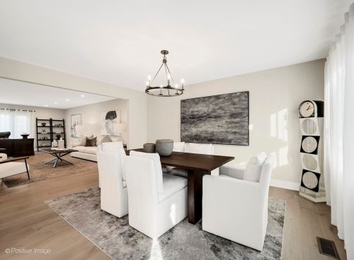 303 Waterford Dr, Willowbrook IL  60527-5463 exterior