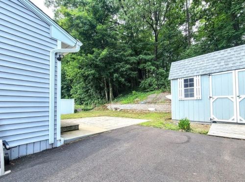 17 Whippoorwill Rd, Southington, CT 06489-2041