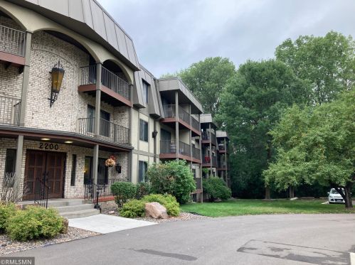 2200 Nevada Ave, Minneapolis MN  55426-2659 exterior
