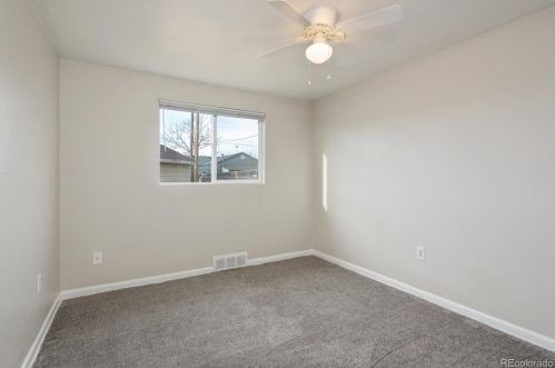 1084 Cleveland Pl, Denver CO  80601-2241 exterior