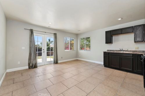 517 Prospect Ave, Riverside CA  92507-1720 exterior
