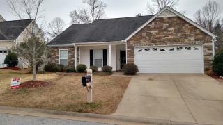 241 Dartmoor Dr, Spartanburg SC  29301-5368 exterior