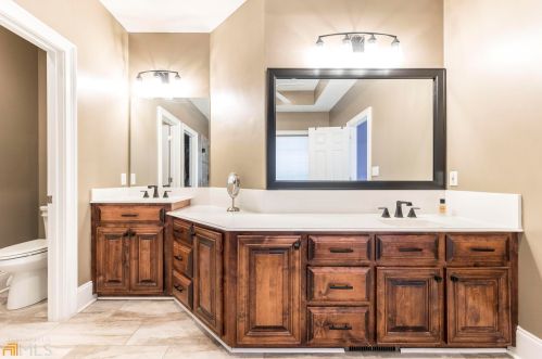 331 Royal Crest Cir, Kathleen GA  31047-2170 exterior