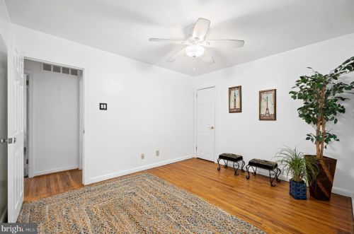 236 Memorial Ave, Haddonfield NJ 08033-2952 exterior