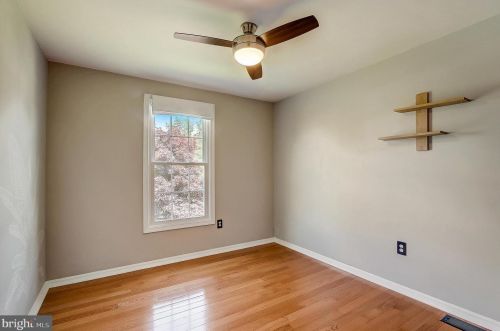 5724 Brothers Partnership Ct, Columbia MD  21045-2601 exterior