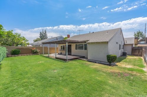 6219 Woodsboro Ave, Anaheim CA  92807-2346 exterior