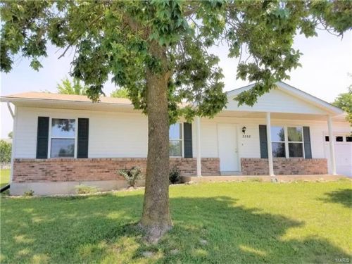 2258 Columbus Cir, Pendleton, MO 63383-3265