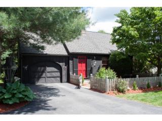 43 Mammoth Rd, Windham, NH 03087-1708