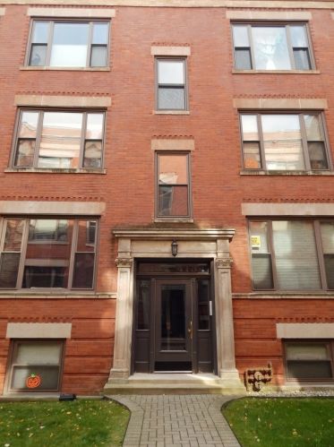 4134 Kenmore Ave, Chicago, IL 60613-2004
