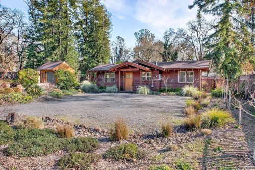 3845 Ross Rd, Sebastopol, CA 95472-2440