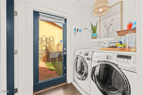 2358 Caracas St, Glendale CA  91214-3003 exterior