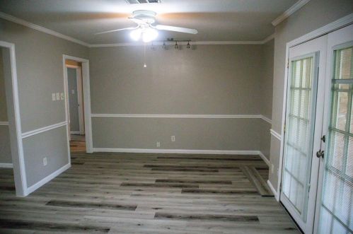 1821 Dolphin Dr, Taylor Lake Village TX  77586-2957 exterior