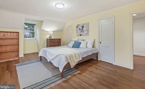 8024 Glenside Dr, Silver Spring MD 20912-7326 exterior