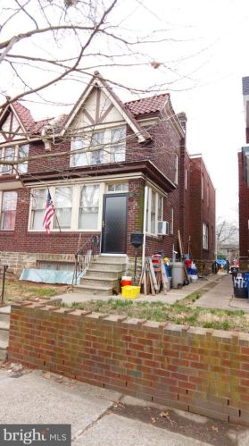 1416 Englewood St, Philadelphia, PA 19111-4225