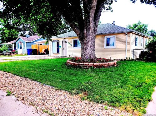 1249 Wheeling St, Denver, CO 80011-6522