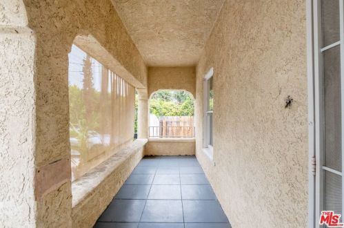 734 Adams St, Glendale CA 91206-2502 exterior