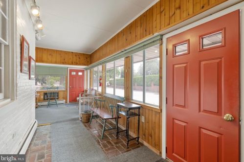 515 Carlisle St, Hanover PA 17331-2406 exterior