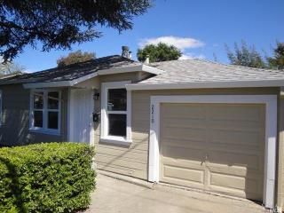2210 Sacramento St, Vallejo, CA 94590-2925