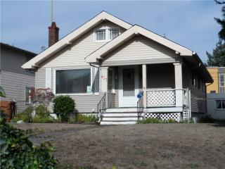 417 Wright Ave, Tacoma, WA 98404-1640