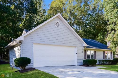 1642 Sugarmaple Dr, Conyers GA  30094-6286 exterior