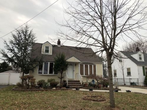 1078 Mayfair Dr, Rahway, NJ 07065-1910