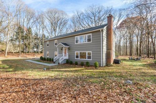 67 Scarlet Oak Dr, Wilton, CT 06897-1014