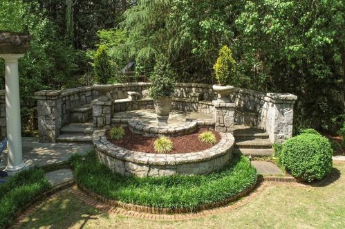 62 Brookhaven Dr, Atlanta GA  30319-1143 exterior