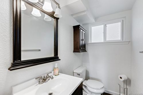 760 Evanston St, Aurora CO 80012-5718 exterior