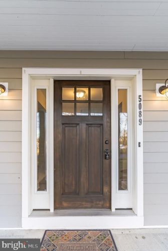 5089 Lerch Dr, Shady Side MD 20764-9650 exterior