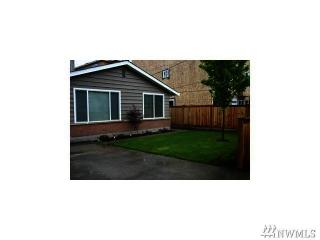 9212 17th Ave, Seattle, WA 98115-3214