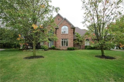 1363 Sedona Dr, Carmel IN  46032-8359 exterior