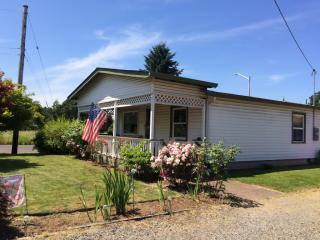 370 Beverly Ln, Gladstone, OR