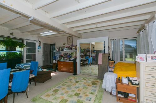 831 Hind Iuka Dr, Honolulu HI  96821-1727 exterior