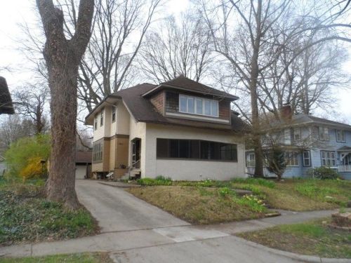 301 Washington St, Urbana, IL 61801-4138