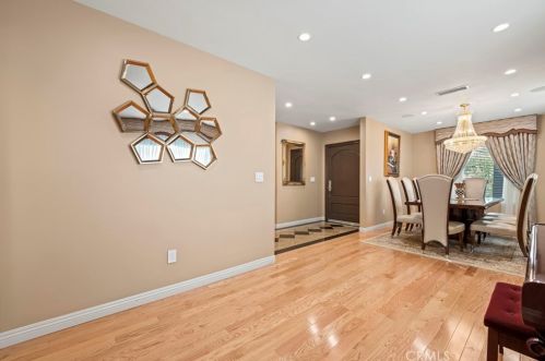 1215 Cordova Ave, Glendale CA  91207-1734 exterior