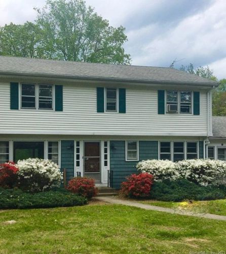 15 Terry Rd, Gales Ferry, CT 06335-1224