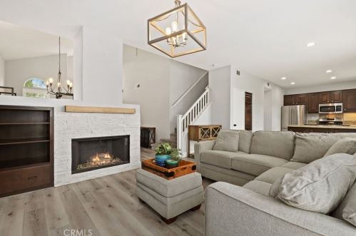 8721 Heatherwood Rd, Anaheim CA  92808-1690 exterior