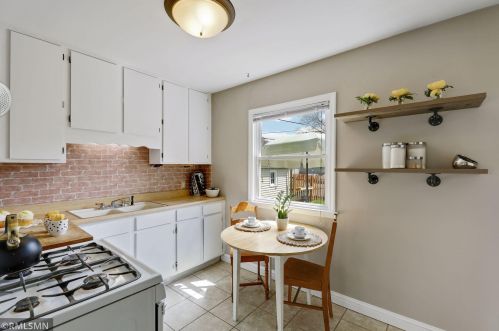 2710 2nd Ave, Saint Paul MN  55109-3320 exterior